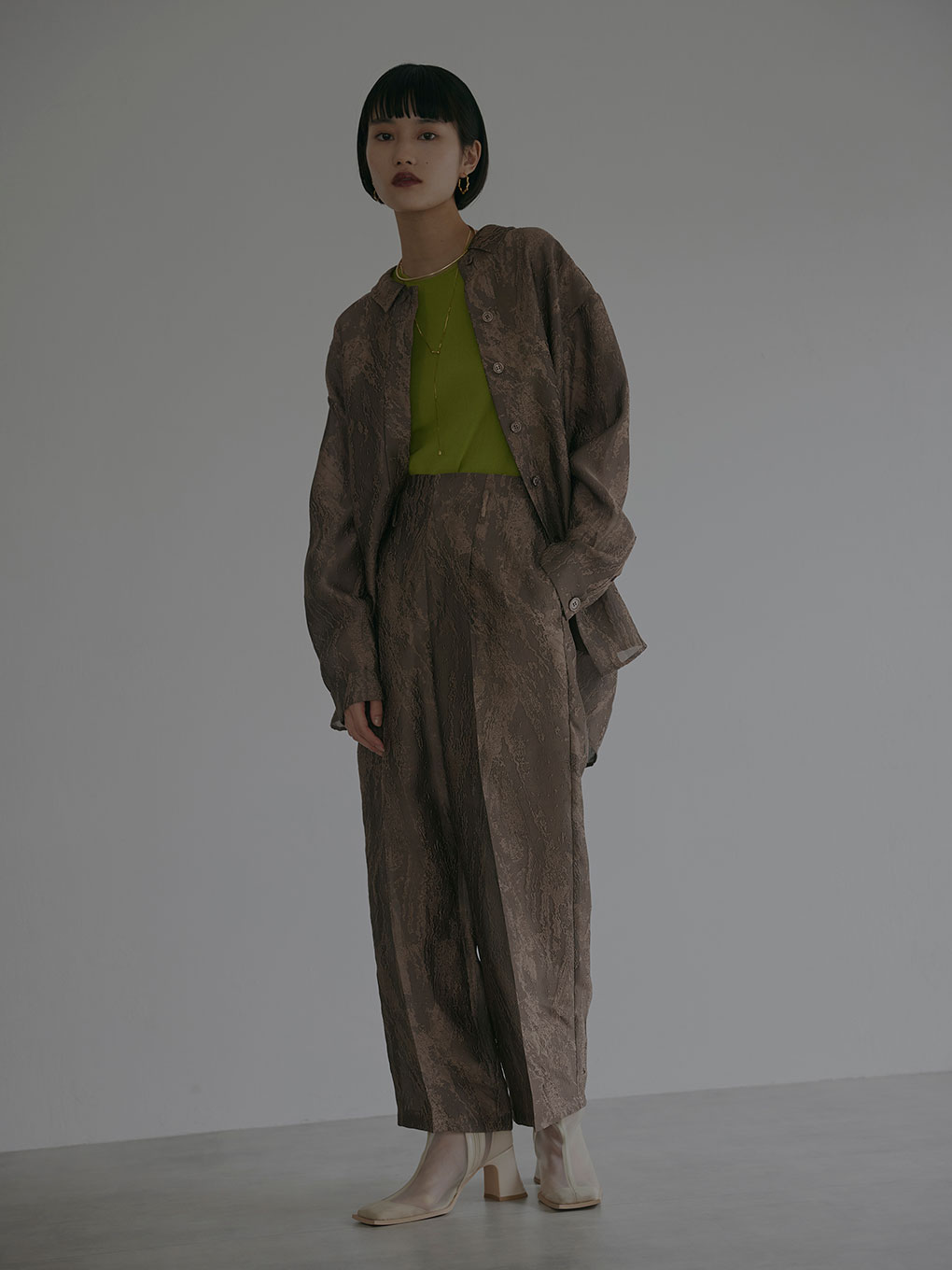 セットアップ】EMBOSS PATTERN SHEER PANTS SHIRT | gulatilaw.com