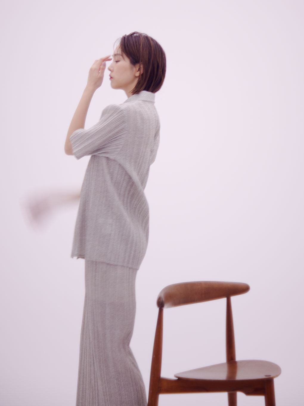 MIREI KIRITANI×AMERI PLEATS MELON SHIRT | hartwellspremium.com