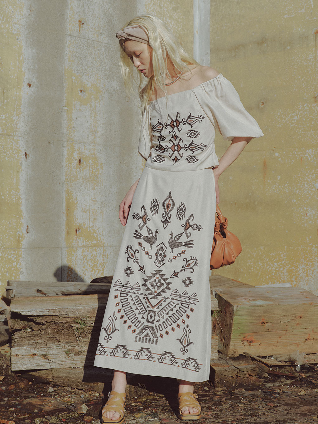 MEDI 3WAY SEPARATE EMBROIDERY DRESS-