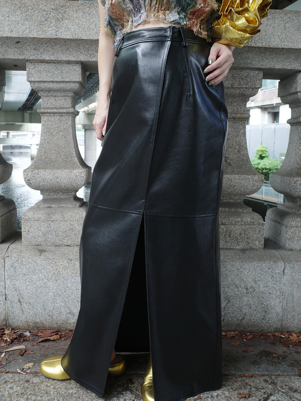 LUSTER FAKE LEATHER SKIRT