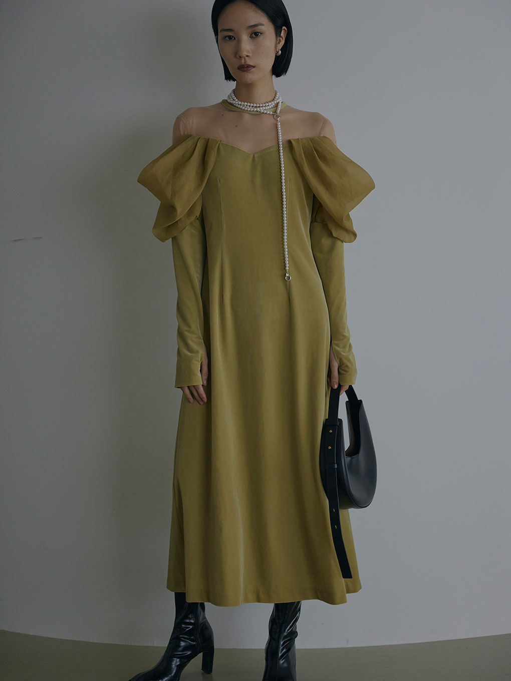 すぐ発送可能！ Ameri - UND VELOUR OFF SHOULDER DRESS | reumareica.com